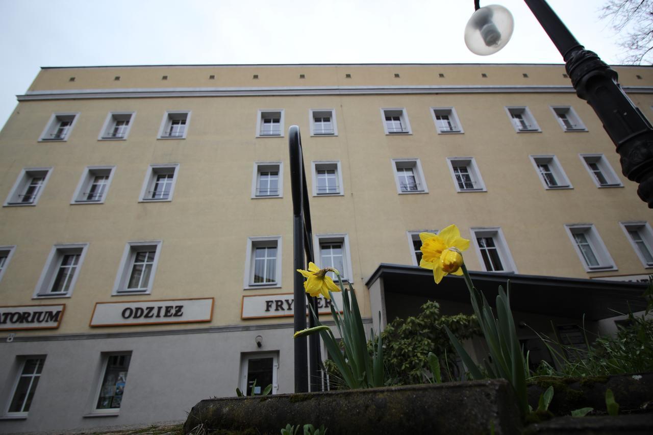 Osrodek Wypoczynkowy Hel Hotel Ladek-Zdroj Exterior photo